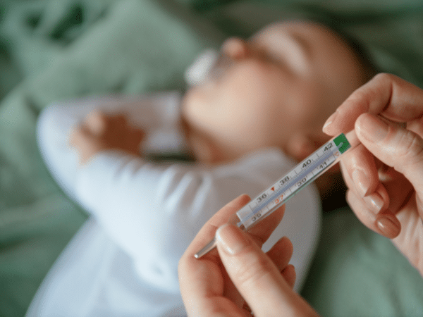 madre in congedo per malattia del figlio piccolo